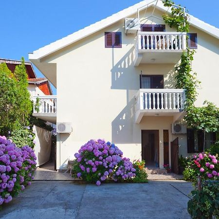 Apartments Ratkovic Tivat Zimmer foto
