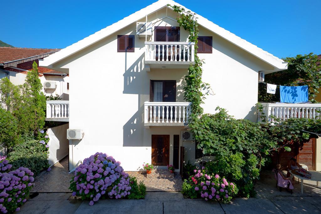 Apartments Ratkovic Tivat Exterior foto