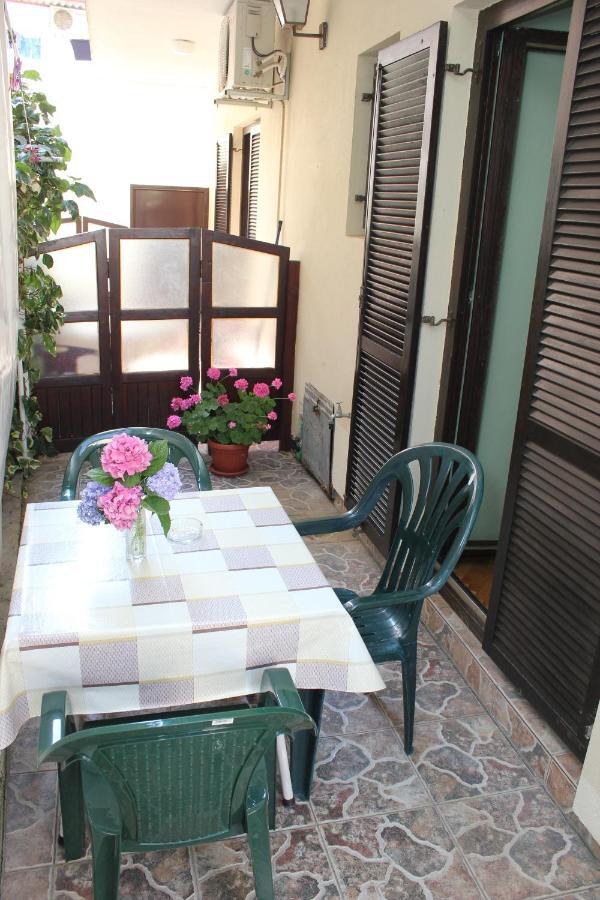 Apartments Ratkovic Tivat Zimmer foto